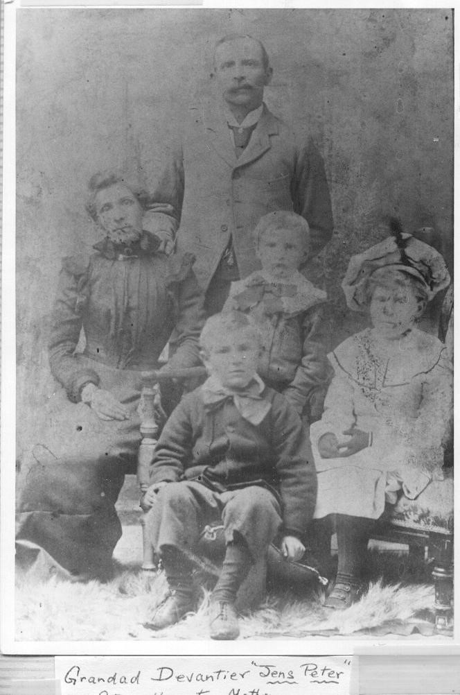 Jens Peter Devantier family photo