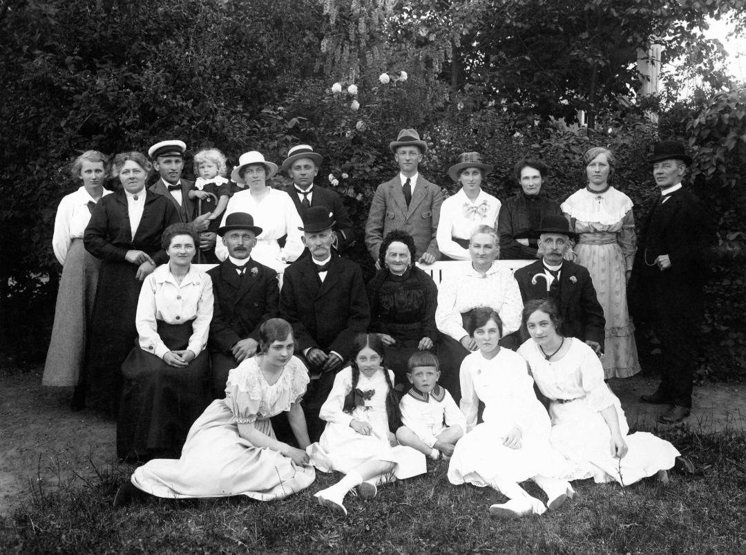 Johanna Deleuran and Family